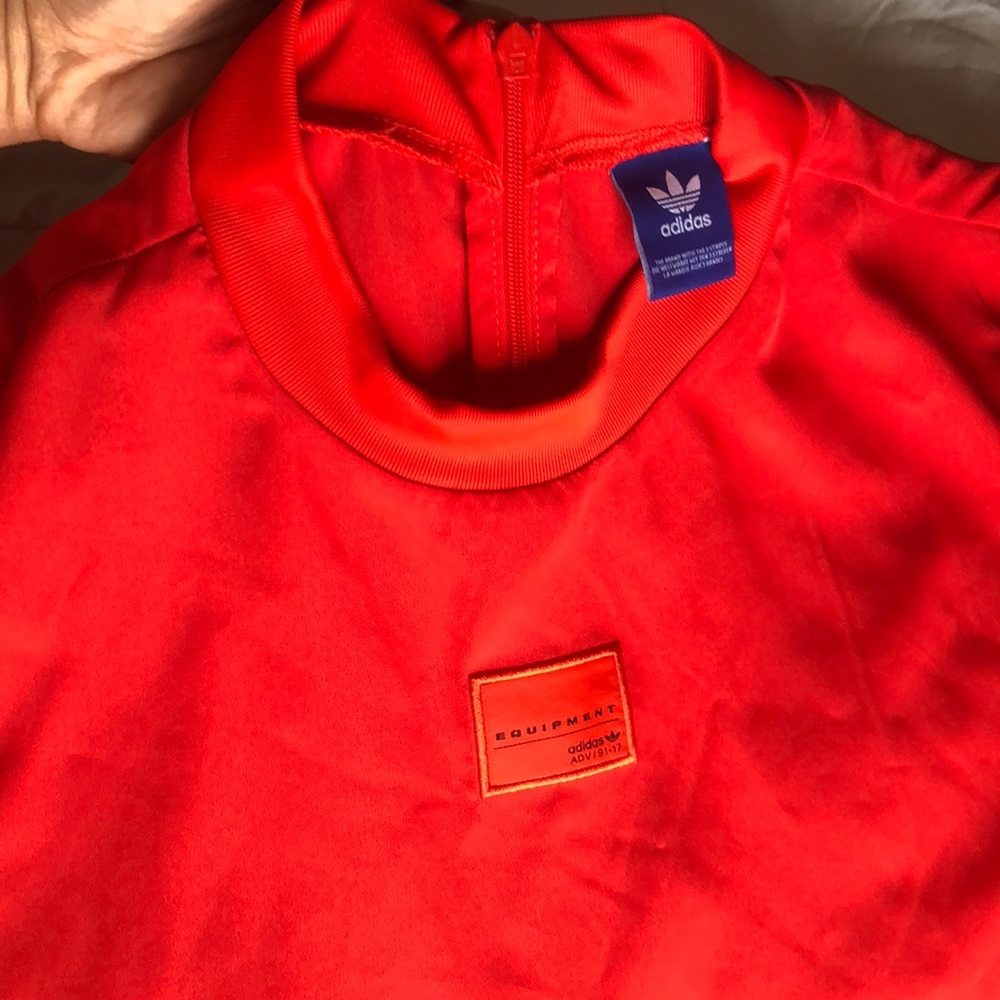 VINTAGE ADIAS EQUIPMENT TOP